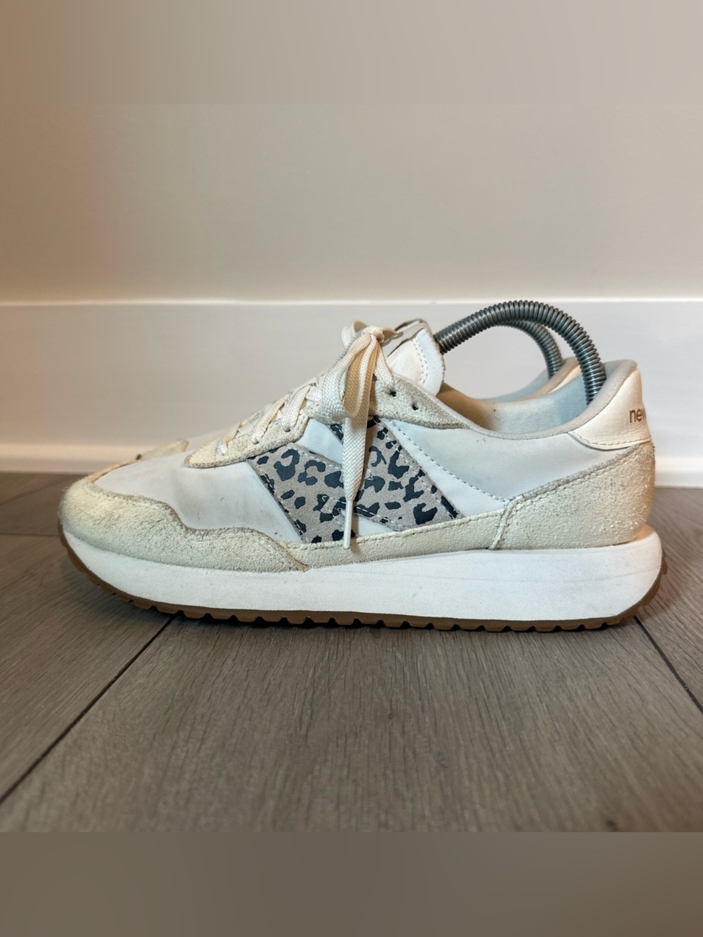 New Balance Womens Size 9 237 WS237PJ Sneakers White Leopard Print Running Shoes - Picture 6 of 13